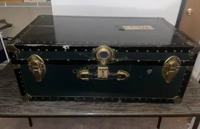 Estate sale item photo 33
