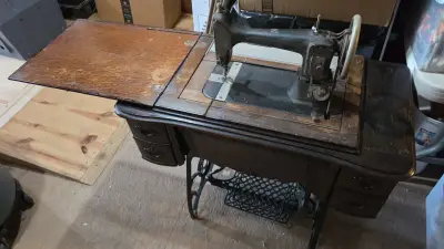 Estate sale item photo 402