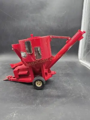 Estate sale item photo 135