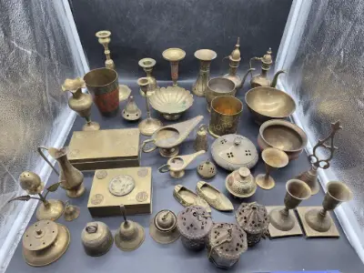 Estate sale item photo 437