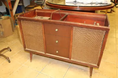 Estate sale item photo 333