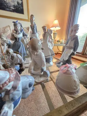 Estate sale item photo 51