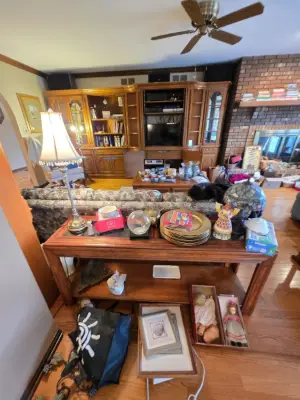 Estate sale item photo 43