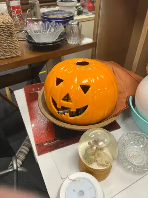 Estate sale item photo 46