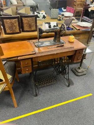 Estate sale item photo 78