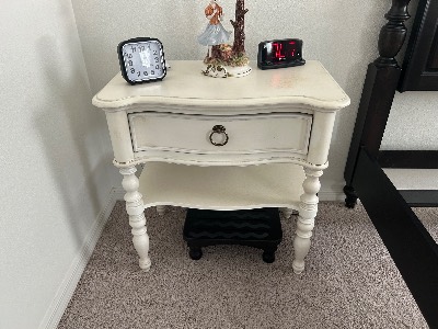 Estate sale item photo 14