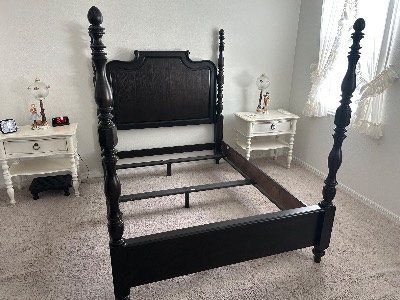 Estate sale item photo 10