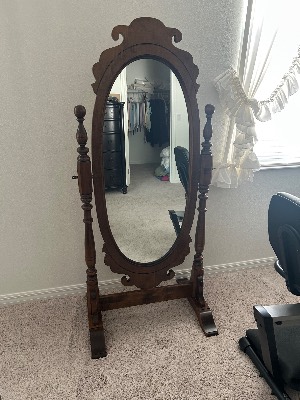 Estate sale item photo 37