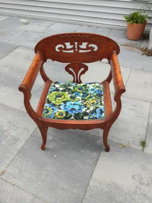 Estate sale item photo 9