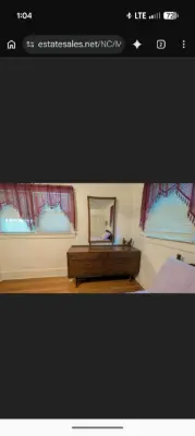 Estate sale item photo 3