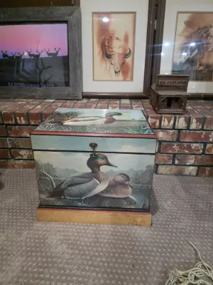 Estate sale item photo 9