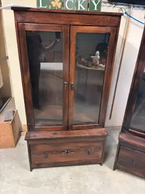 Estate sale item photo 23