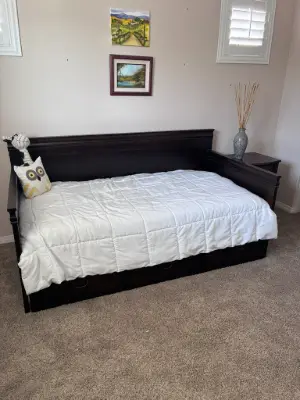 Estate sale item photo 6