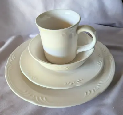 Estate sale item photo 11