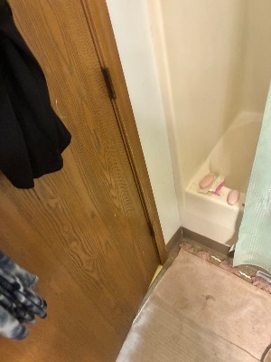 Estate sale item photo 17