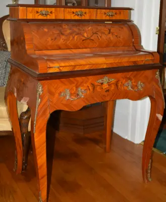 Estate sale item photo 15