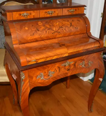 Estate sale item photo 16