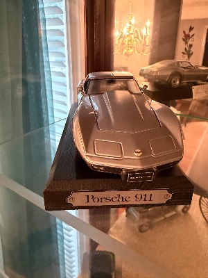 Estate sale item photo 9