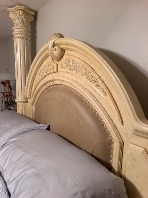Estate sale item photo 75
