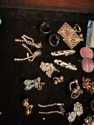 Estate sale item photo 2