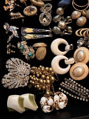 Estate sale item photo 8