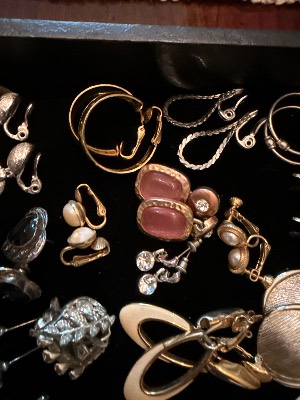 Estate sale item photo 5