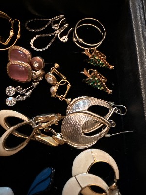 Estate sale item photo 4